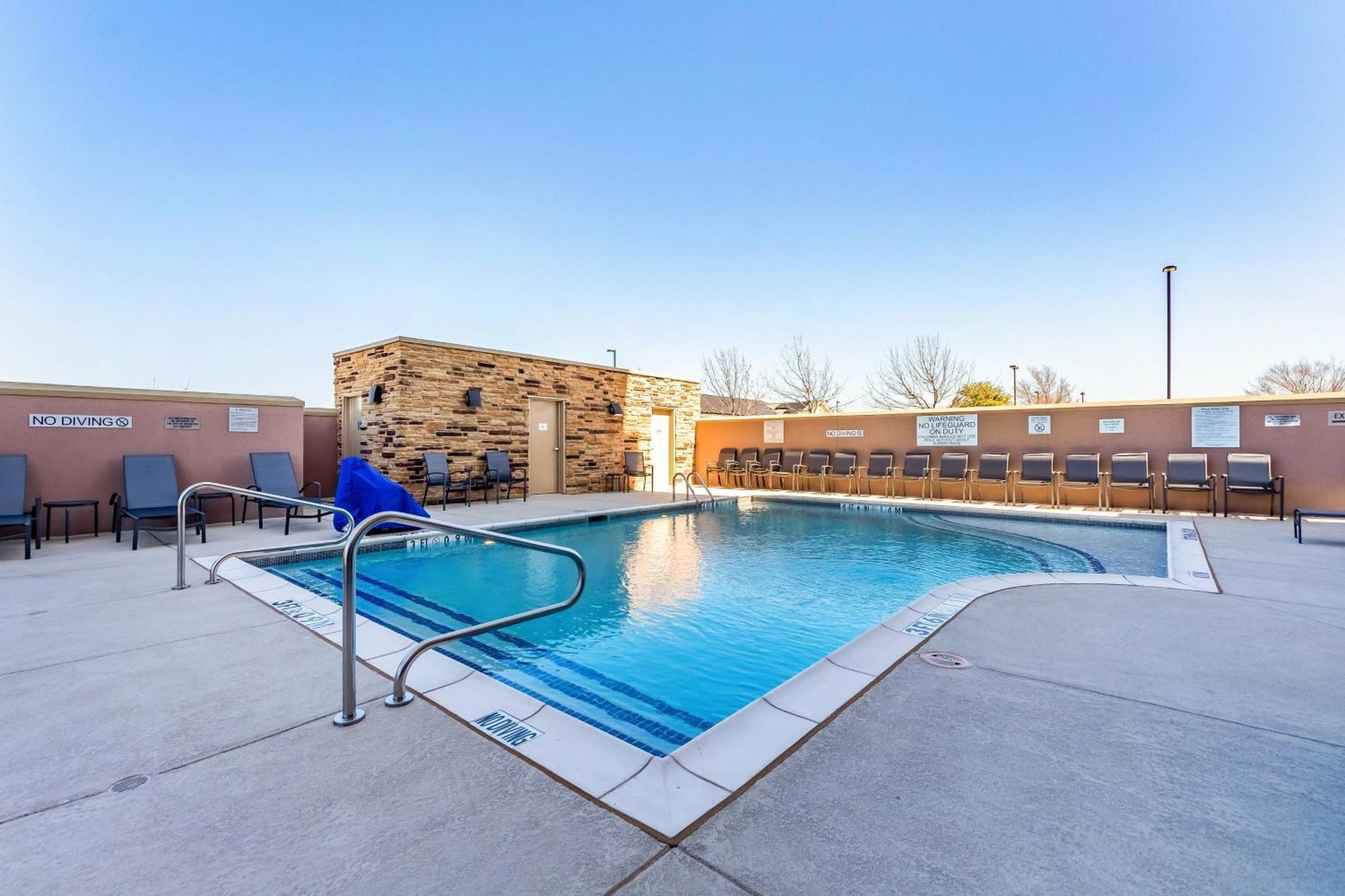Fairfield Inn & Suites Dallas Arlington South Экстерьер фото